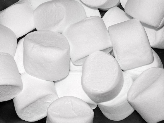 Varování pro alergiky: pozor na cukrovinku Vangusto MANDARINKOVÉ MARSHMALLOW