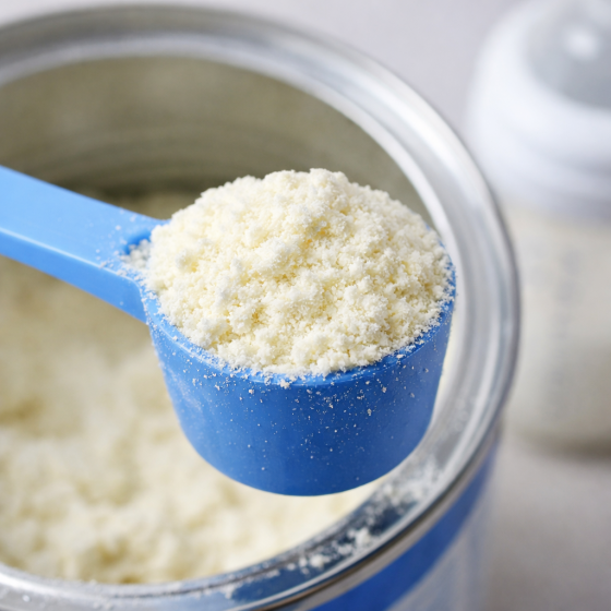 Společnost Nestlé přistoupila ke stažení jedné šarže kojenecké výživy