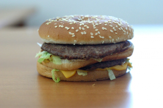 McDonald’s otevírá nový koncept Next. Přinese salátové bary a zeleninové automaty