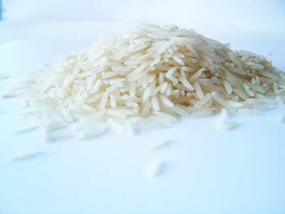 Několikanásobně překročený limit pesticidů ve více než tuně rýže basmati 