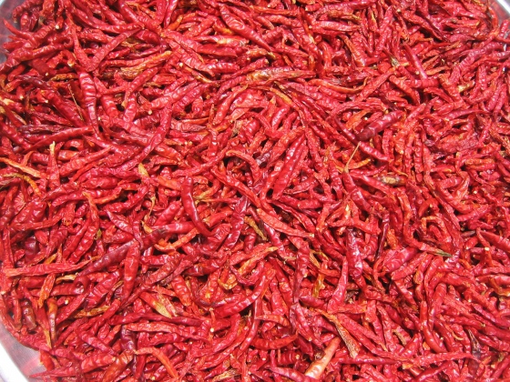 Inspekce na trh nevpustila dodávku 50kg sušených chilli papriček