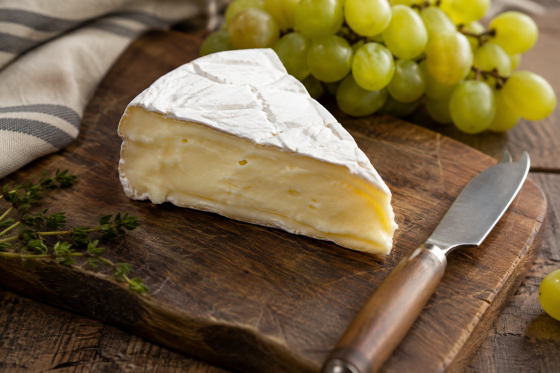 Pozor na francouzský brie. Obsahuje listerie