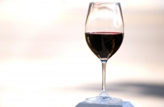 Diskuse ohledně daně z tichých vín