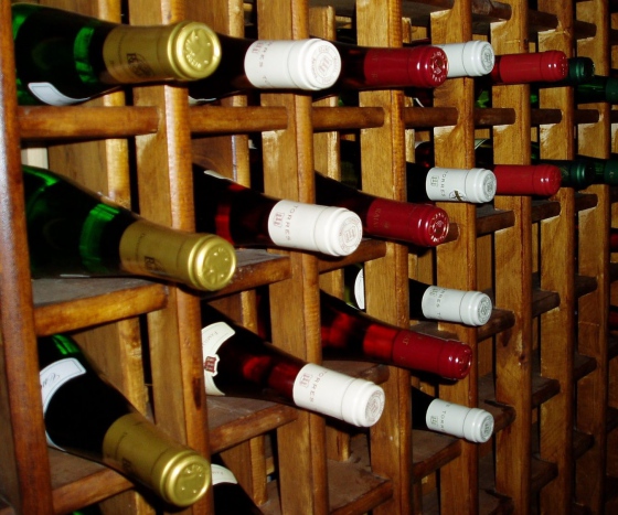 V žebříčku nejoblíbenějšího alkoholického nápoje v Čechách překvapivě vítězí víno