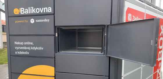 V doručovacích boxech může být přes 50 °C, potraviny jsou tak vystaveny riziku
