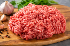 Inspekce odhalila salmonelu v mletém vepřovém mase z dovozu